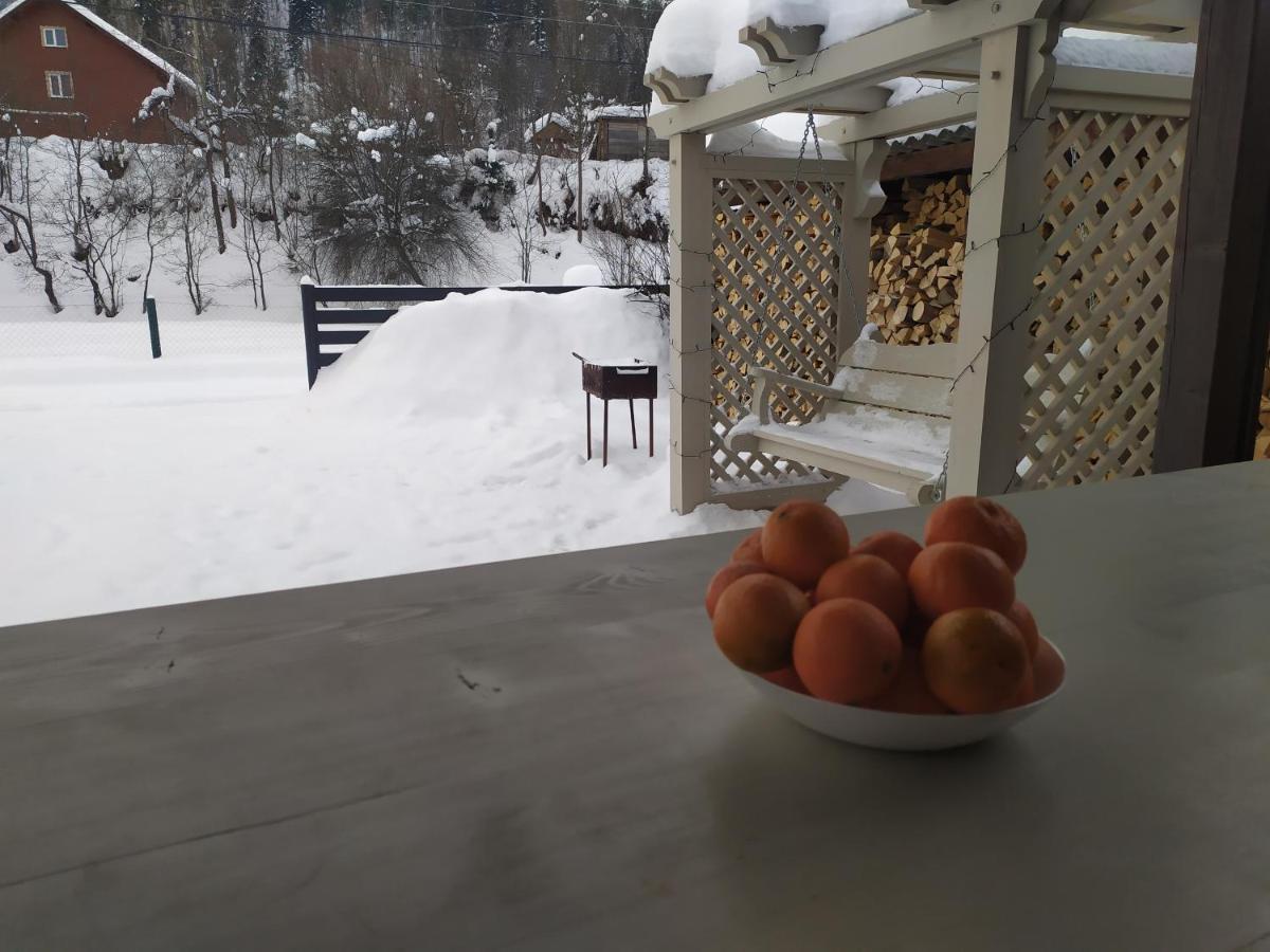 Котедж Кресаня Микуличин Екстериор снимка